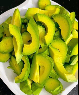 Lekarze ujawniają, że jedzenie awokado powoduje… zobacz więcej