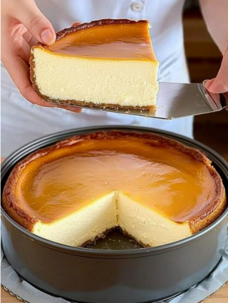 Fantastyczny sernik z 500 g twarogu i 1 słoiczkiem jogurtu naturalnego