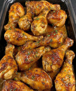 Pałki z kurczaka w miodzie i czosnku: najlepszy i łatwy przepis na obiad